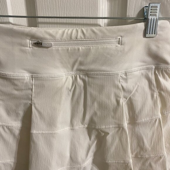 Lululemon tennis skort in white, size 2 - Picture 4 of 9